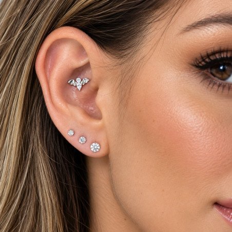 Piercing de Orelha Labret - Morcego com Zircônias - Titânio - 7TRG235