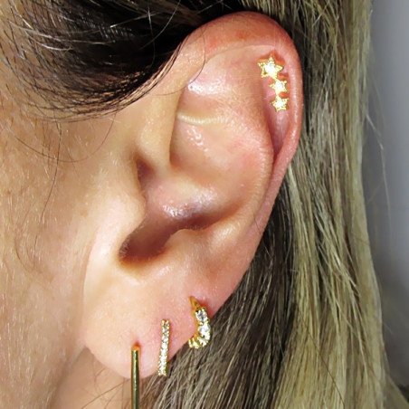 Piercing de Orelha Cluster Dourado com Estrelas - 6ORE375