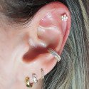 Piercing de Orelha Dourado - Florzinha com Cristais - 6ORE481