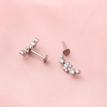 Labret em Titânio para Tragus ou Hélix -  Cluster Flor com Zircônias - 7TRG84