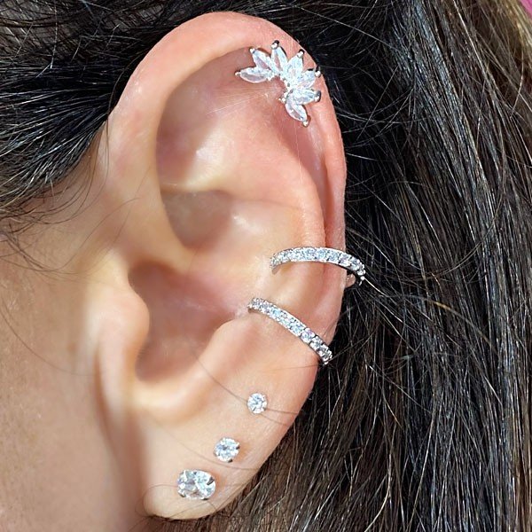 Piercing de Orelha - Divino Cluster Delicado Dourado em Prata com Zircônias  - 6ORE715 - Piercing Mania