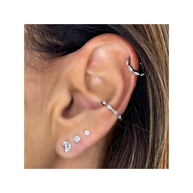 Piercing Luxo Hélix ou Conch - Argolinha Clicker em Titânio com Zircônias - 6ORE900