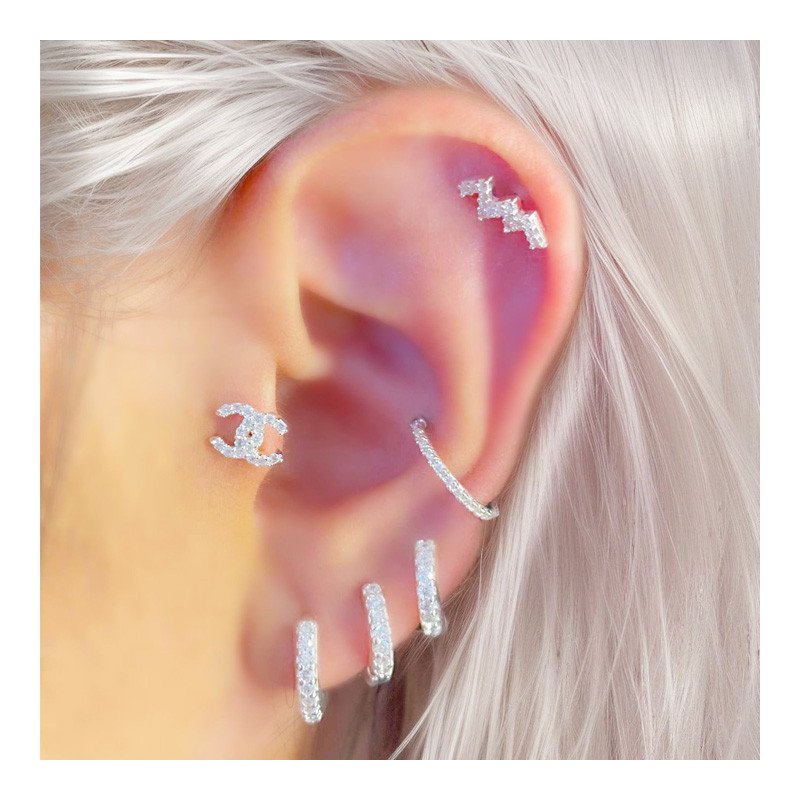 Piercing para Orelha - Logo Fashion em Prata 925 - 6ORE989