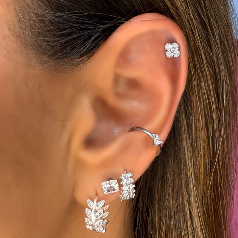 Piercing de Orelha para Conch - Argolinha Clicker Triangle - Aço Cirúrgico - 6ORE1013