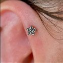 Piercing de Orelha - Labret Mini Flor Delicada com 5 Pétalas - Rosca Interna - 6ORE1020