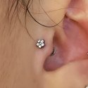Piercing de Orelha - Labret Mini Flor Delicada com 5 Pétalas - Rosca Interna - 6ORE1020