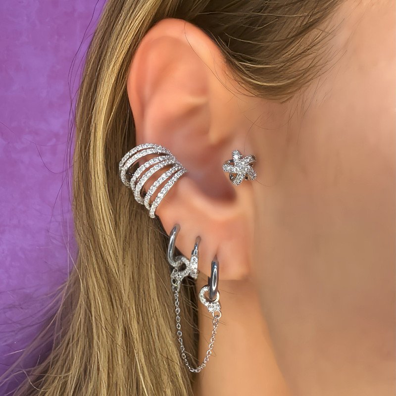 Piercing de Orelha - Florzinha tipo Laço cravejada de Zircônia - 6ORE1031