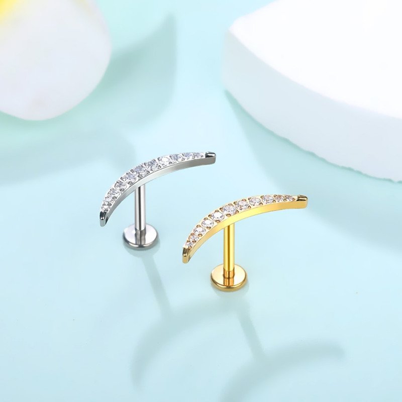 Piercing Labret de Orelha - Cluster Lua Longa Divina em Titânio com Zircônias - 6ORE834