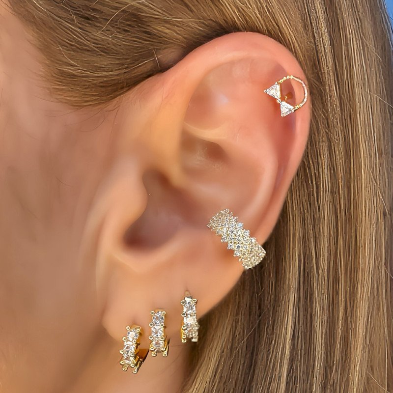 Piercing para Orelha com Lacinho de Zircônias e Arco de bolinhas - 6ORE1045