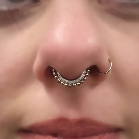 Piercing  Daith ou Septo Argolinha Clicker Com Zircônias e Bolinhas - 100% em Titânio - 6ORE1041