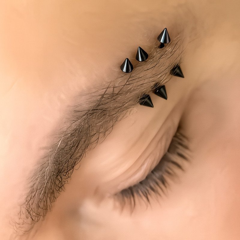 Outros Piercings - Sobrancelha - 4SOB02