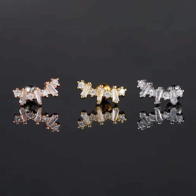 Piercing de Orelha - Labret com Barra Curva de Zircônias - 6ORE1060