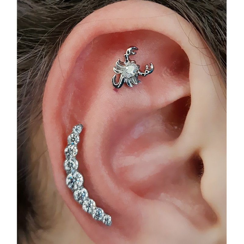 Piercing Labret Escorpião em Titânio -  7TRG278