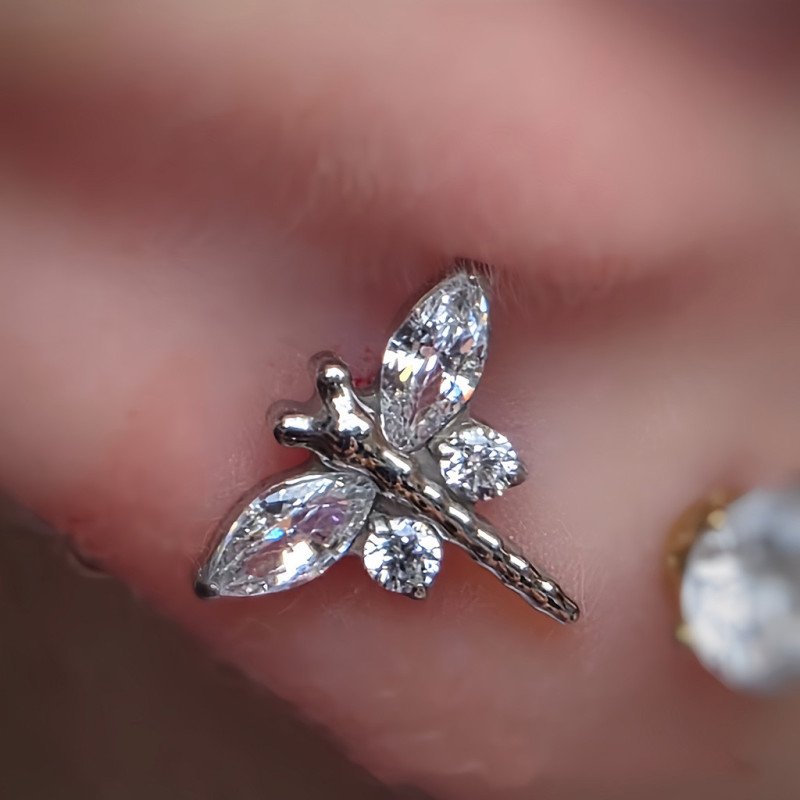 Piercing para Orelha - Labret Libélula em Titânio Deluxe - 6ORE1071