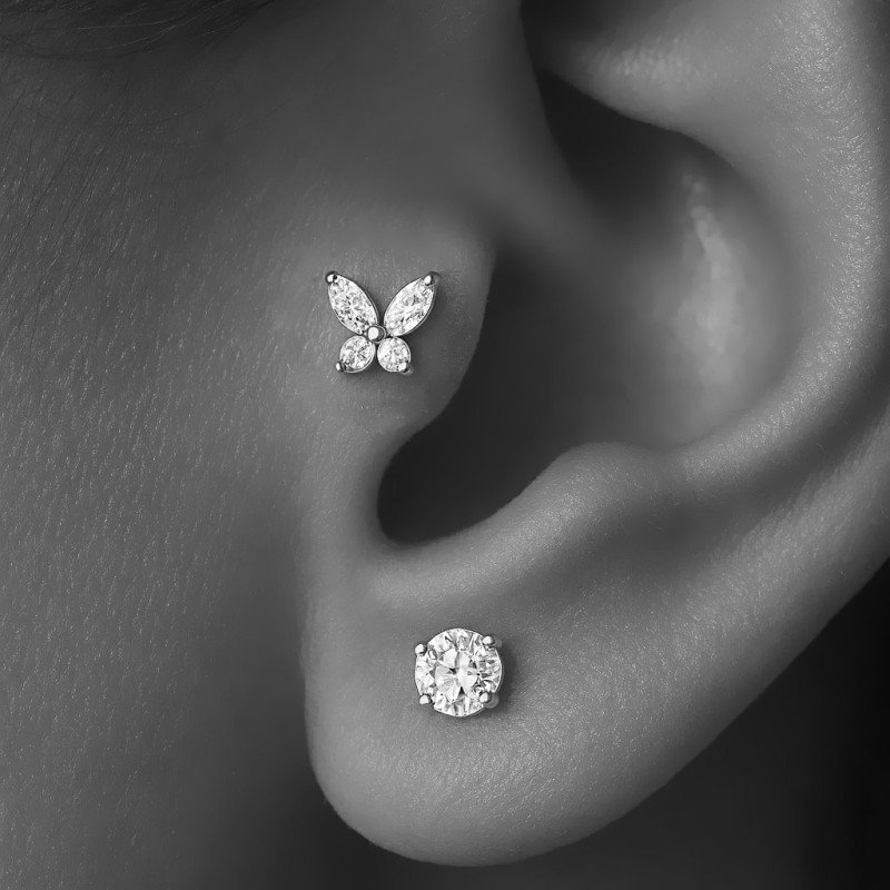 Piercing para Orelha - Labret Borboleta em Titânio com Zircônias - 6ORE1072