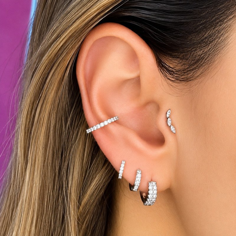 Piercing de Tragus Labret Mini Guirlanda com Zircônias  - Titânio Pin Push - 7TRG283