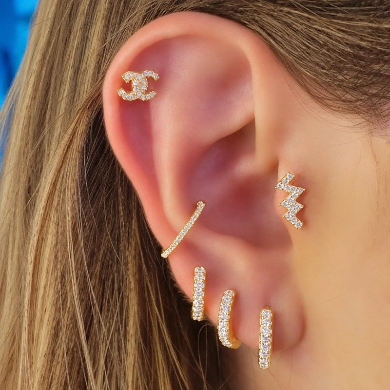 Piercing de Orelha Dourado com Raio - 6ORE328