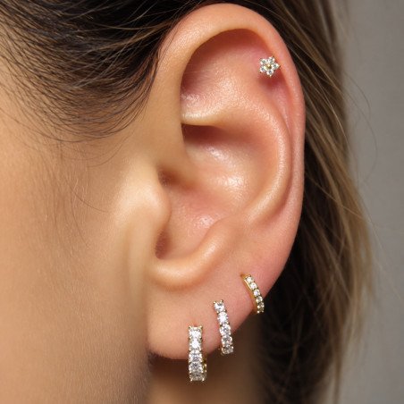 Piercing de Orelha - Dourado com Florzinha - 6ORE412