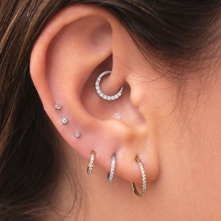 Piercing Daith - Argolinha Clicker em Aço Cirúrgico - PVD Gold com Zircônias - 6ORE697
