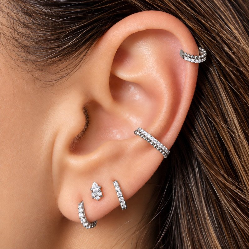 Piercing Hélix ou Conch Argolinha Clicker Cravejada - 100% Titânio - 6ORE720