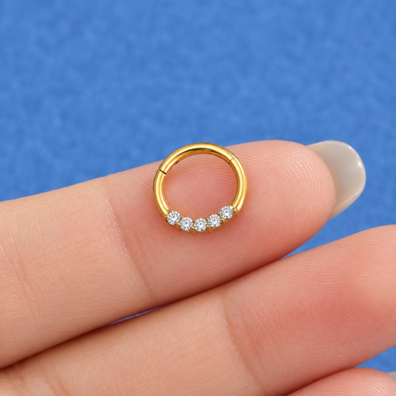 Piercing Septo ou Daith - Argolinha com 5 Zircônias - 100% em Titânio  - 6ORE791