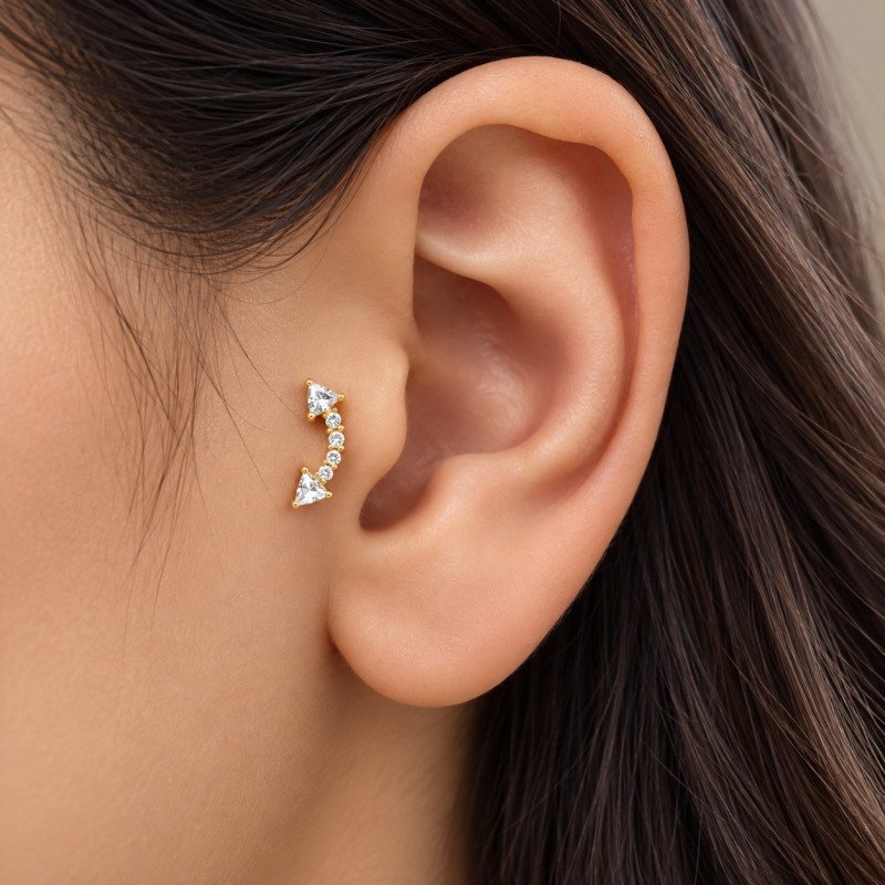 Piercing Labret de Orelha - Cluster Setas em Titânio com Zircônias - 6ORE826