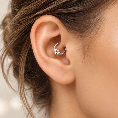 Piercing Luxo Daith - Argolinha Clicker em Titânio - com Estrelas e Zircônias - 6ORE836
