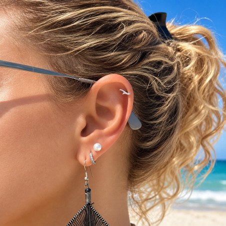 Piercing Labret de Orelha - Onda Divina em Titânio com Zircônias - 6ORE849