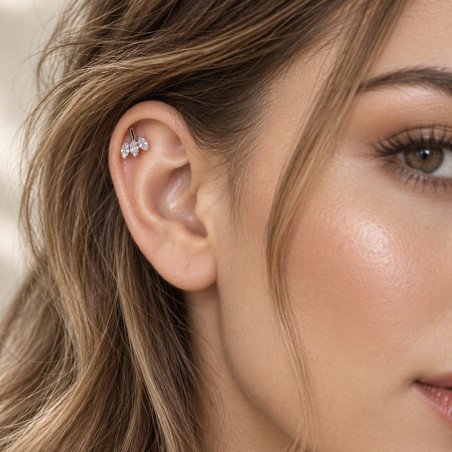 Piercing Labret Marquise Invertido em Titânio - 3 Pedras de Zircônias - 6ORE868