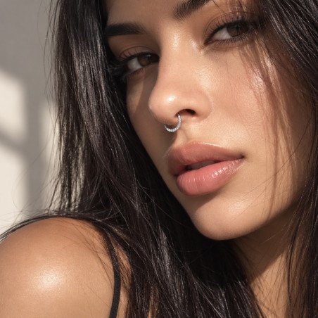 Piercing Daith ou Septo - Argolinha Clicker com Zircônias - Titânio - 6ORE888