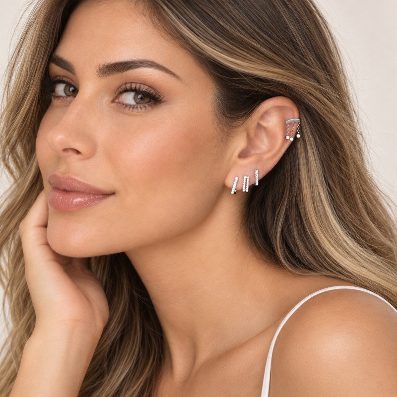 Piercing Labret de Orelha - Cluster Pêndulo com Correntes em Titânio com Cristais - 6ORE899