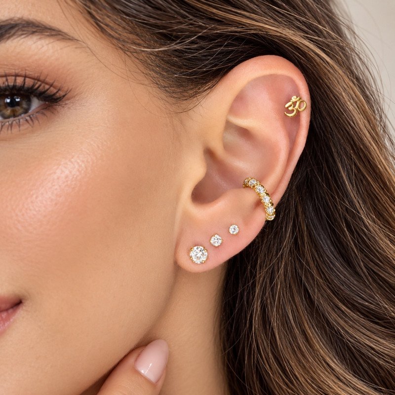 Piercing Labret Símbolo Om em Titânio - 6ORE943