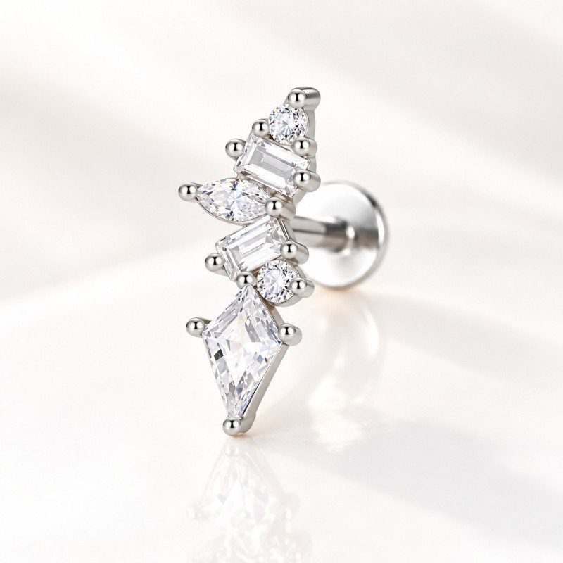 Piercing Labret Marroquina Square com Zircônias em Titânio - 6ORE977