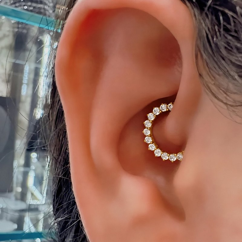 Piercing  Daith ou Septo Argolinha Clicker Com Zircônias - 100% em Titânio - 6ORE988