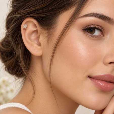 Piercing para Orelha - Labret Flor Sakura com pedra Opala - 6ORE1079
