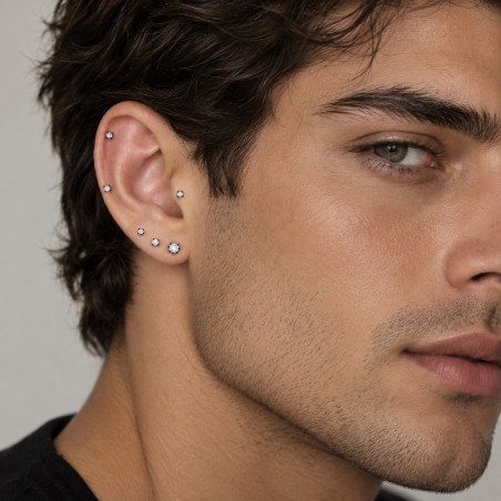 Piercing de Tragus em Titânio - Ponto de Luz Zircônia - PVD Black - 7TRG158