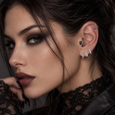 Piercing de Orelha em Titânio - Labret Mão Esqueleto - Rosca Interna - 7TRG216